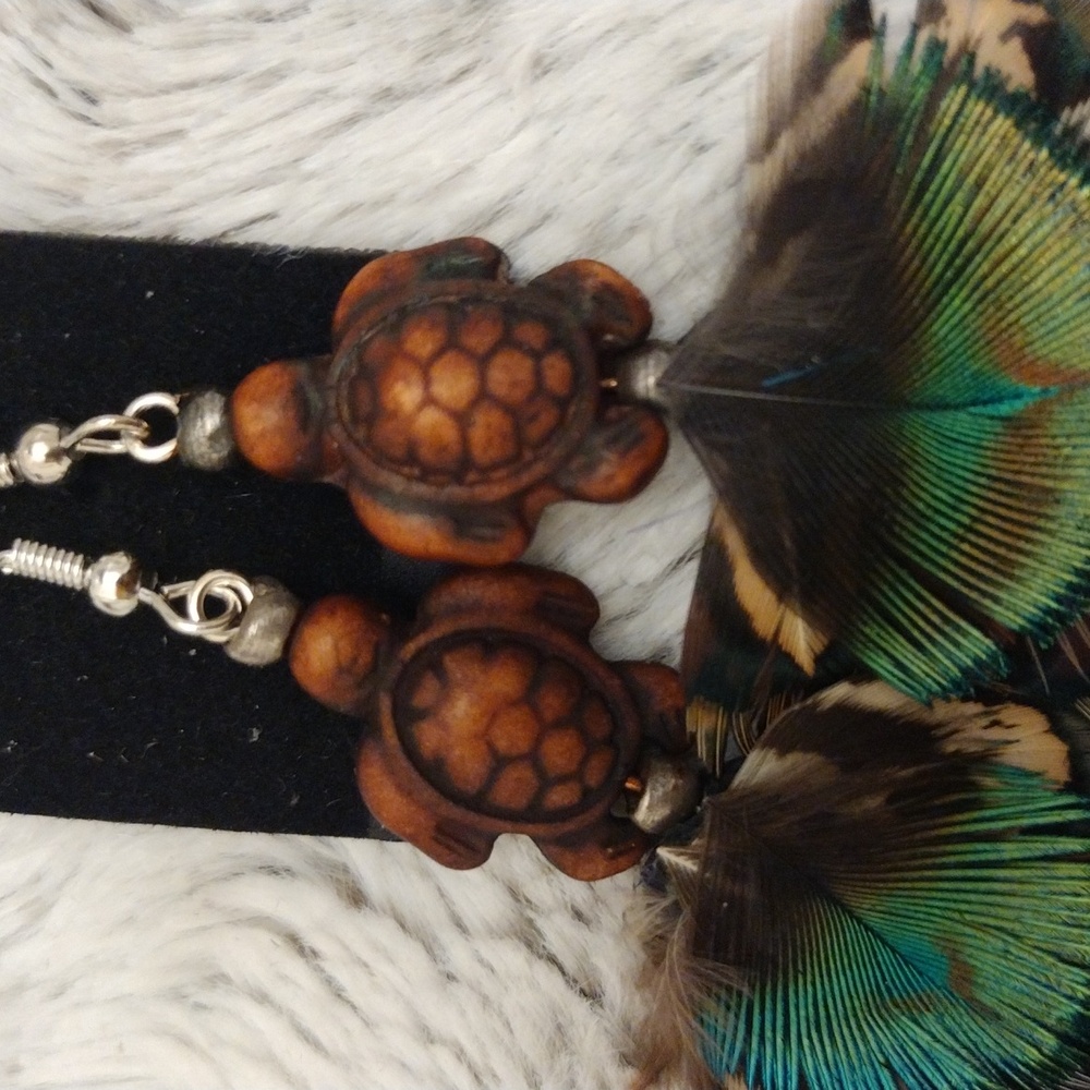 Handmade feather earrings - Picture 5 of 8